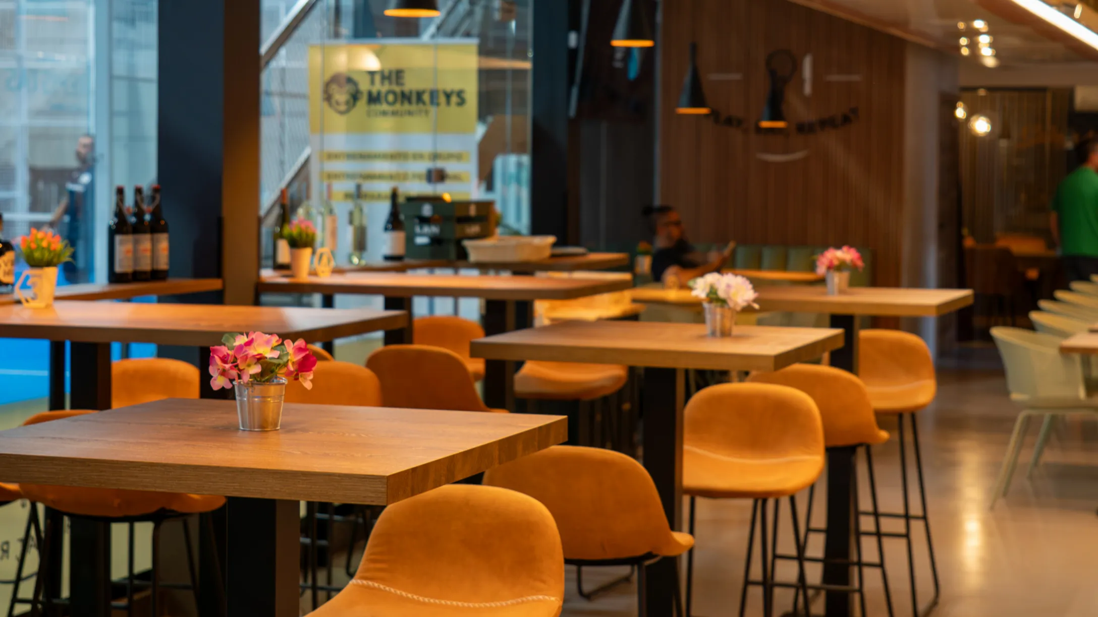 padelarium restaurant entrepistas interior